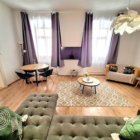 Apartment Emma - Old Town براتسيلافا المظهر الخارجي الصورة