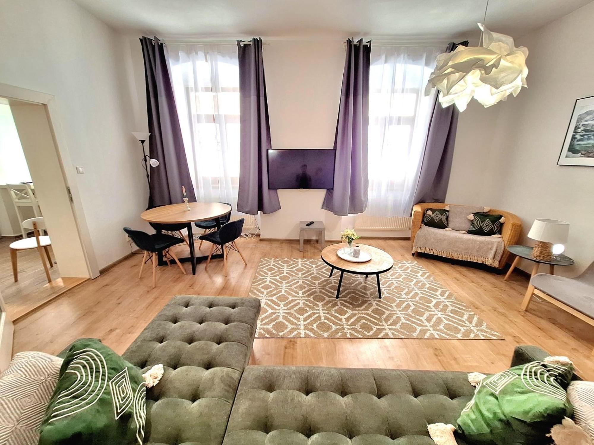 Apartment Emma - Old Town براتسيلافا المظهر الخارجي الصورة
