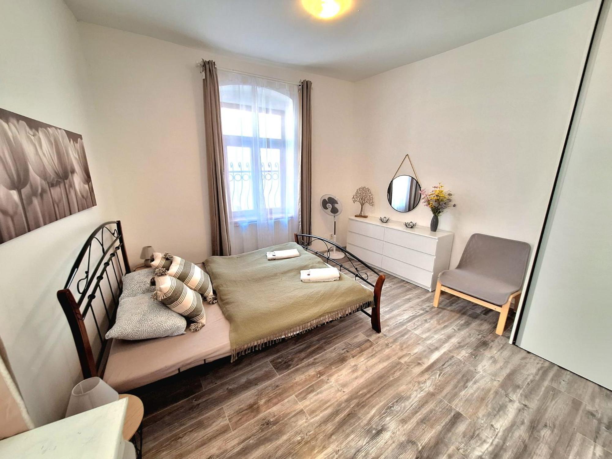 Apartment Emma - Old Town براتسيلافا المظهر الخارجي الصورة
