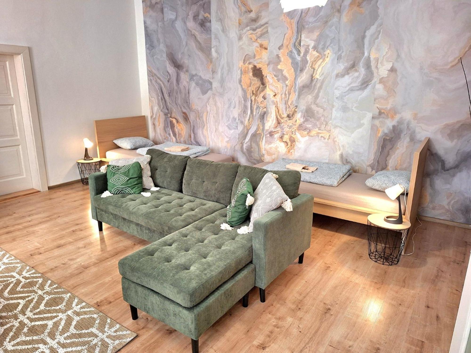 Apartment Emma - Old Town براتسيلافا المظهر الخارجي الصورة