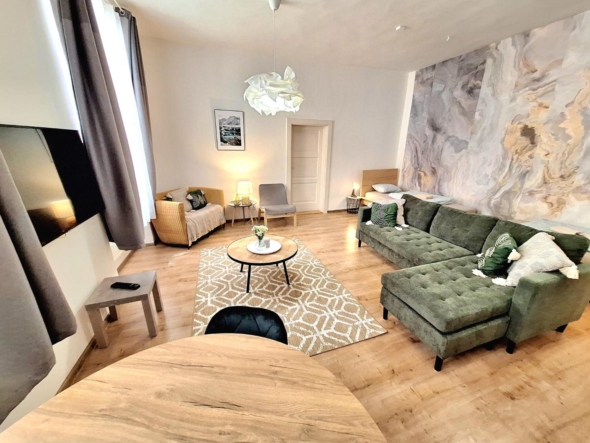 Apartment Emma - Old Town براتسيلافا المظهر الخارجي الصورة